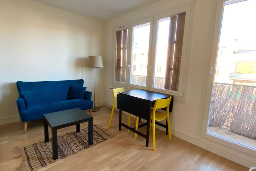 Beau Studio Cosy Et Calme - Face A La Gare De Rosny-Sous-Bois - 20Mn De Paris Et Disneyland Bagian luar foto