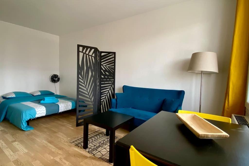 Beau Studio Cosy Et Calme - Face A La Gare De Rosny-Sous-Bois - 20Mn De Paris Et Disneyland Bagian luar foto