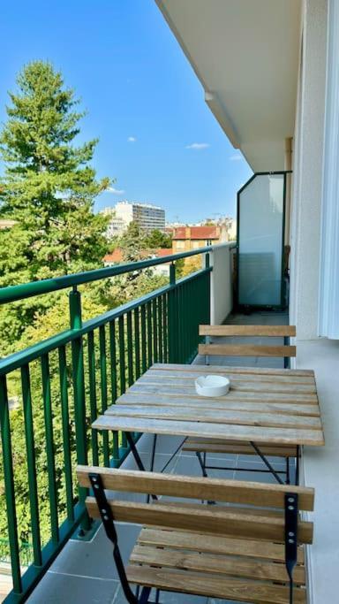 Beau Studio Cosy Et Calme - Face A La Gare De Rosny-Sous-Bois - 20Mn De Paris Et Disneyland Bagian luar foto