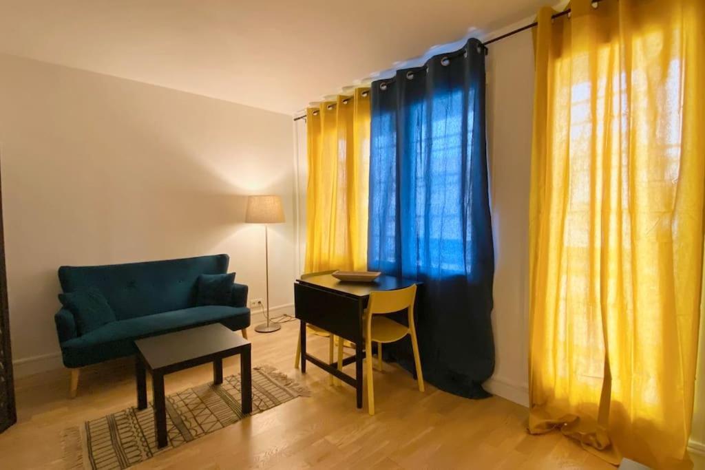 Beau Studio Cosy Et Calme - Face A La Gare De Rosny-Sous-Bois - 20Mn De Paris Et Disneyland Bagian luar foto
